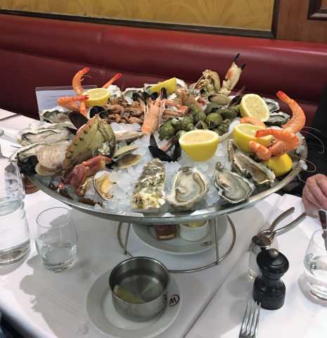 paris seafood platter.jpg